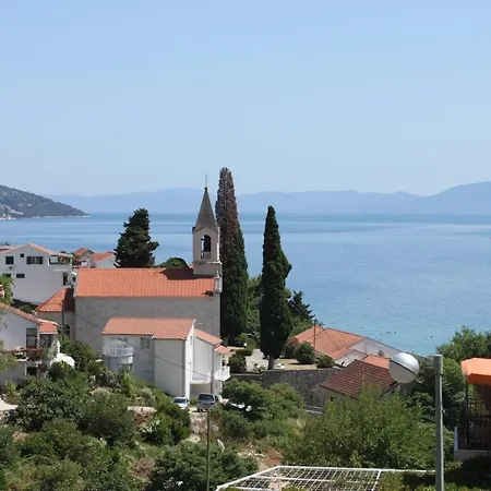 By The Sea Brist, Makarska - 6813 Апартаменты Брист